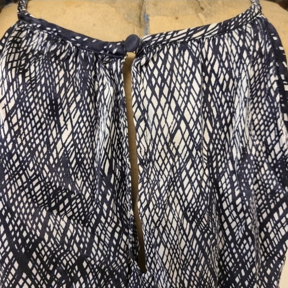 Joie Silk Top Medium - Picture 7 of 14